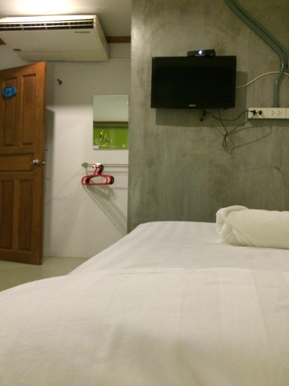K2 Backpacker Hostel เขาหลัก ห้อง รูปภาพ