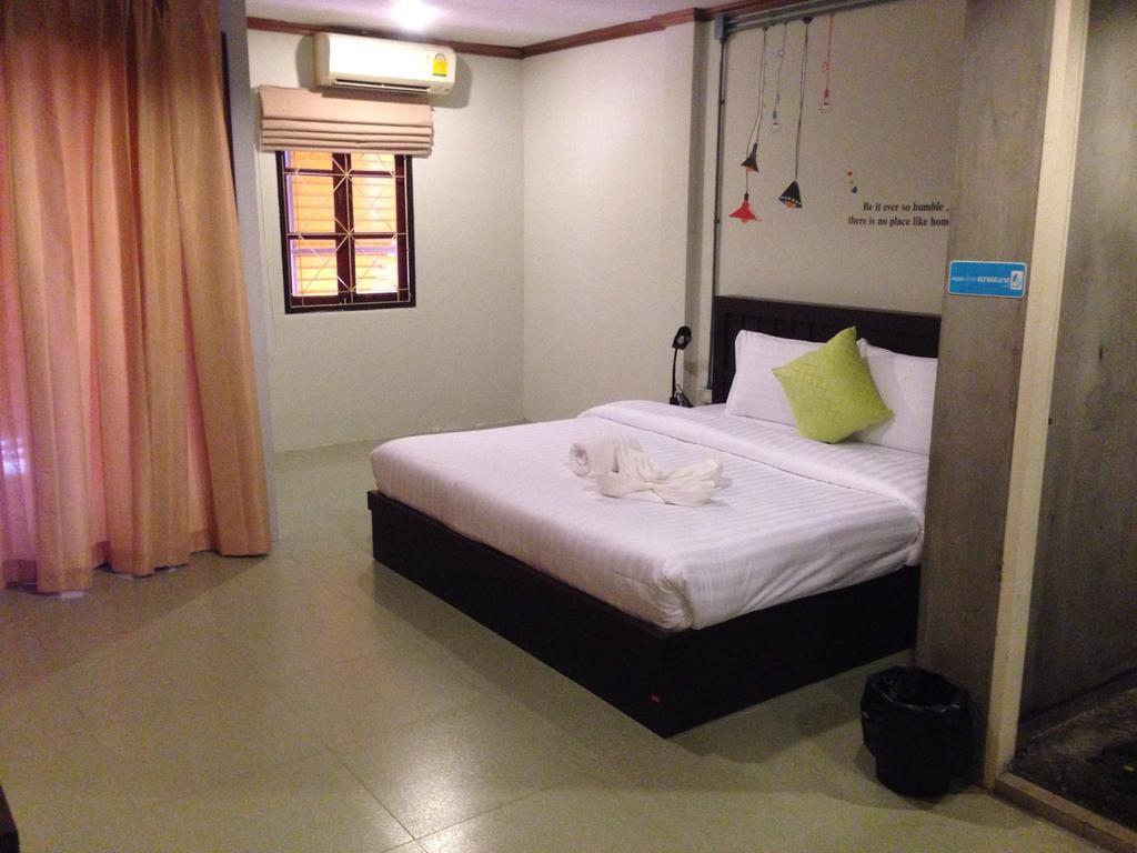 K2 Backpacker Hostel เขาหลัก ห้อง รูปภาพ